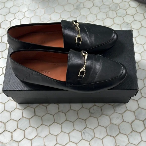 Coach women’s Black Leather Loafers with Gold Horsebit sz 7 - Picture 2 of 5
